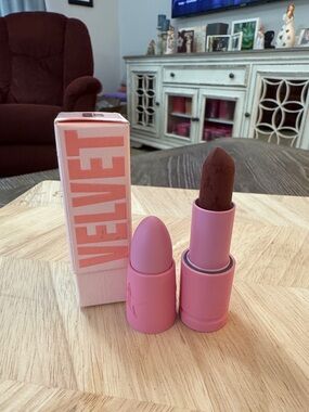 Velvet Matte Lipstick in Unicorn Blood